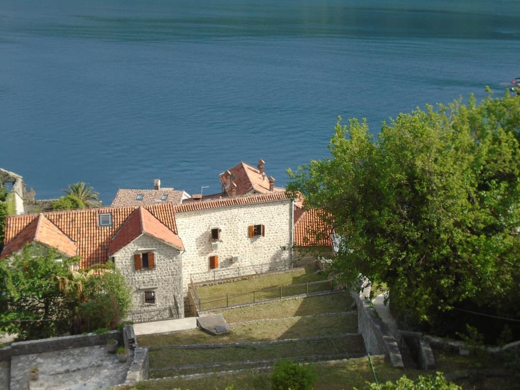 Apartments Jovanovic Perast Eksteriør billede