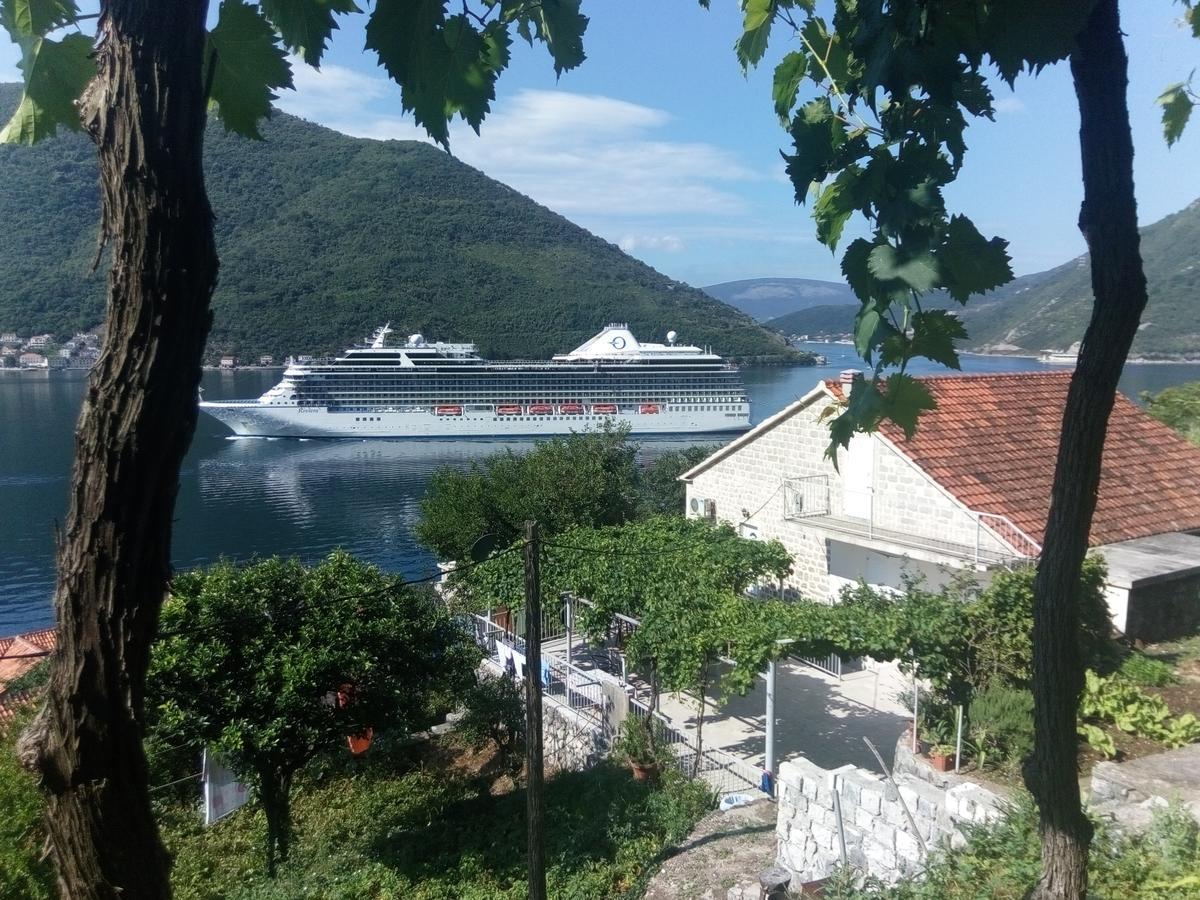 Apartments Jovanovic Perast Eksteriør billede